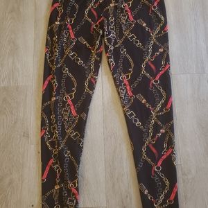 Chain printed soft leggings